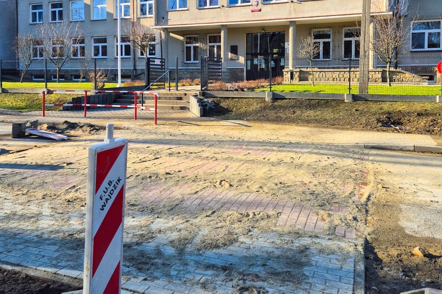 Powiat inwestuje w bezpieczniejsze przejścia