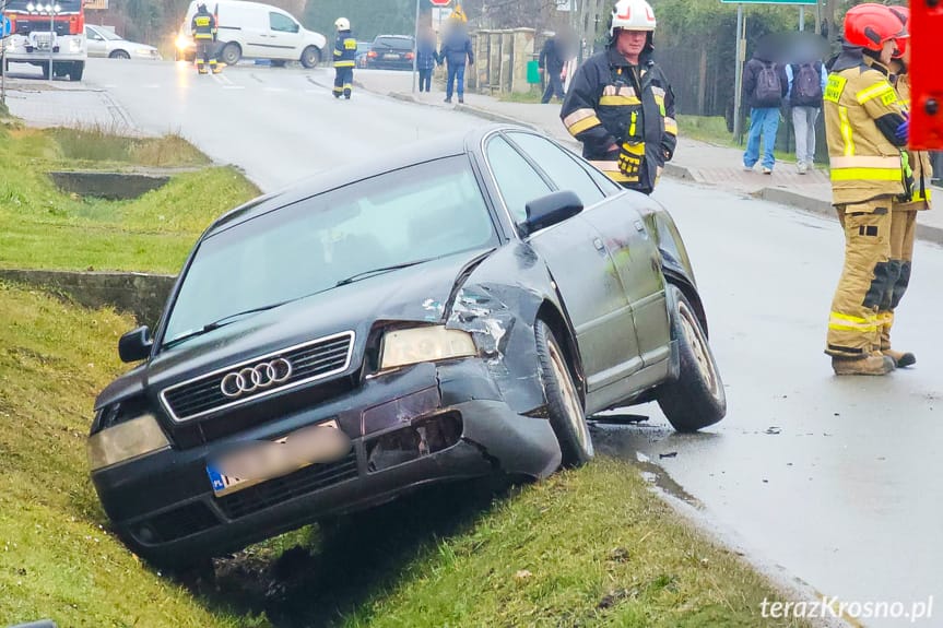 Zderzenie trzech samochodów w Łężanach