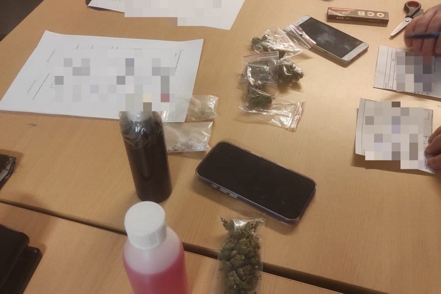 26-latek w volkswagenie przewoził narkotyki