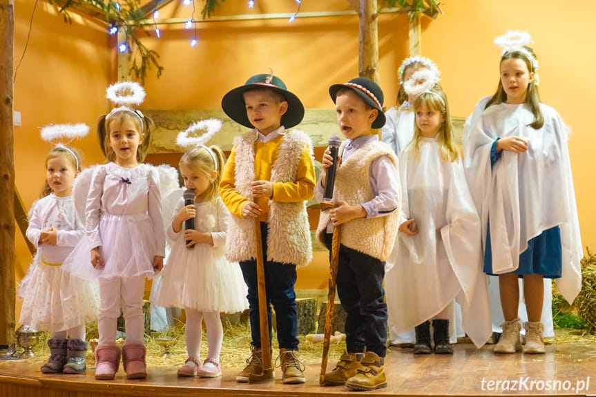 Świąteczny orszak i jasełka w Niżnej Łące