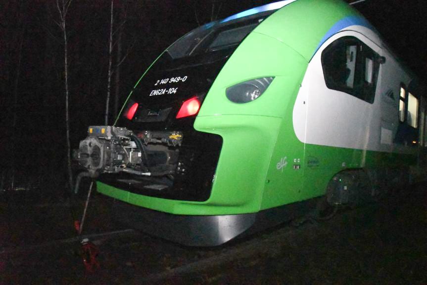 Nastolatka zginęła pod kołami pociągu w Nowej Dębie