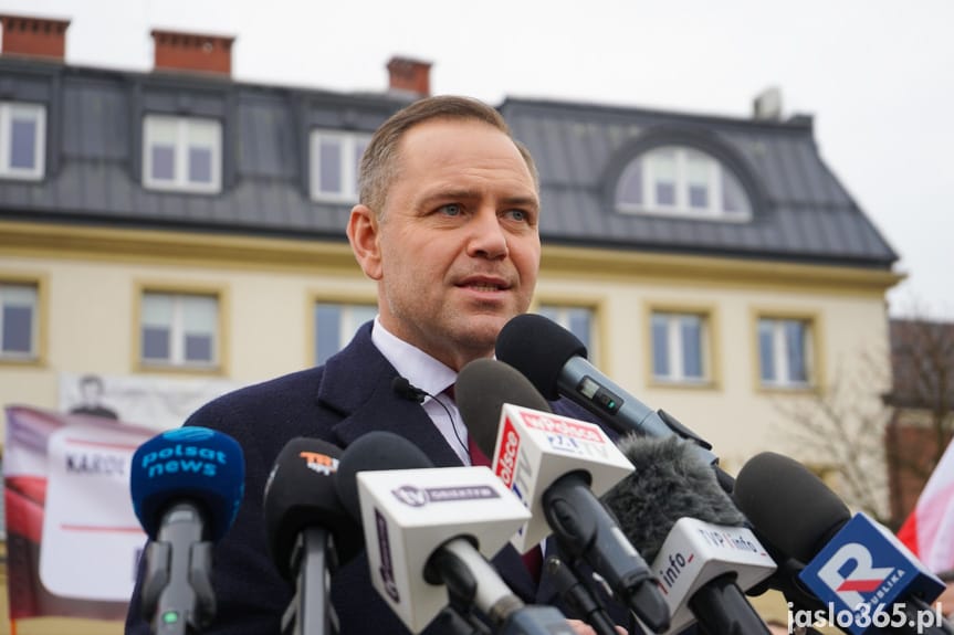 Tłumy na rynku w Jaśle. Karol Nawrocki przyciągnął mieszkańców i sympatyków PiS