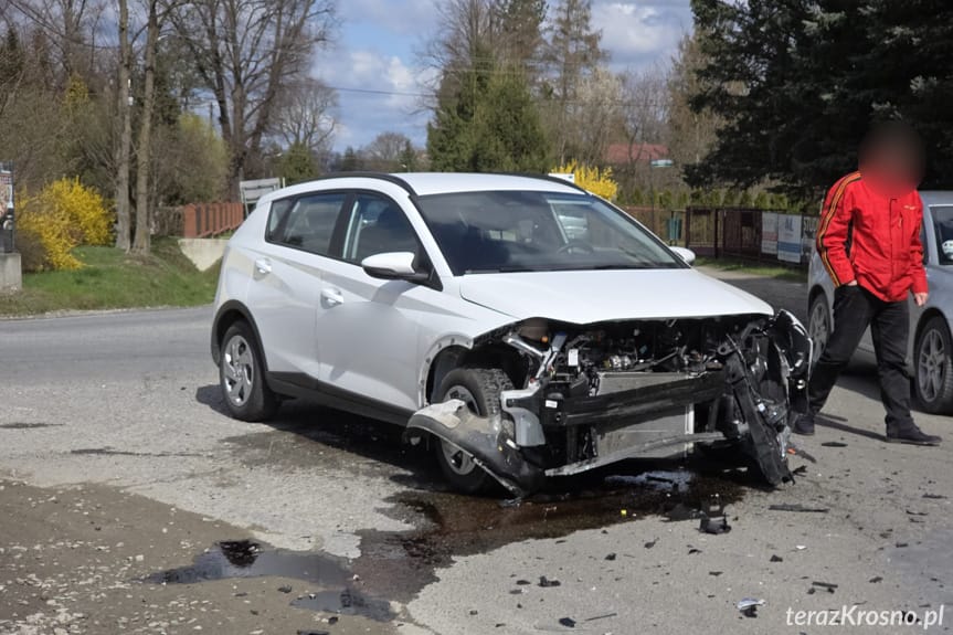 Zręcin. Zderzenie dwóch osobówek