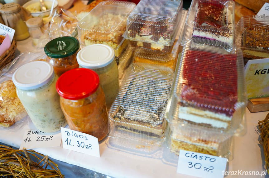 Kiermasz Wielkanocny w RCKP w Krośnie [ZDJĘCIA]