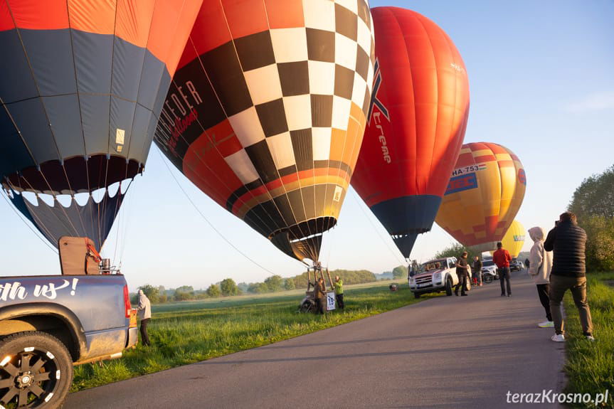 Poranne konkurencje balonowe. 2 maja Krosno