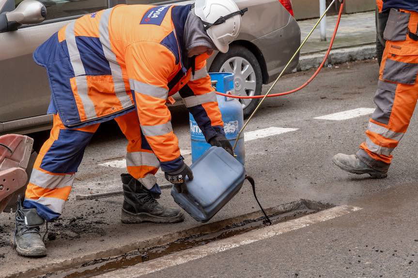 Trwa naprawa nawierzchni rzeszowskich ulic