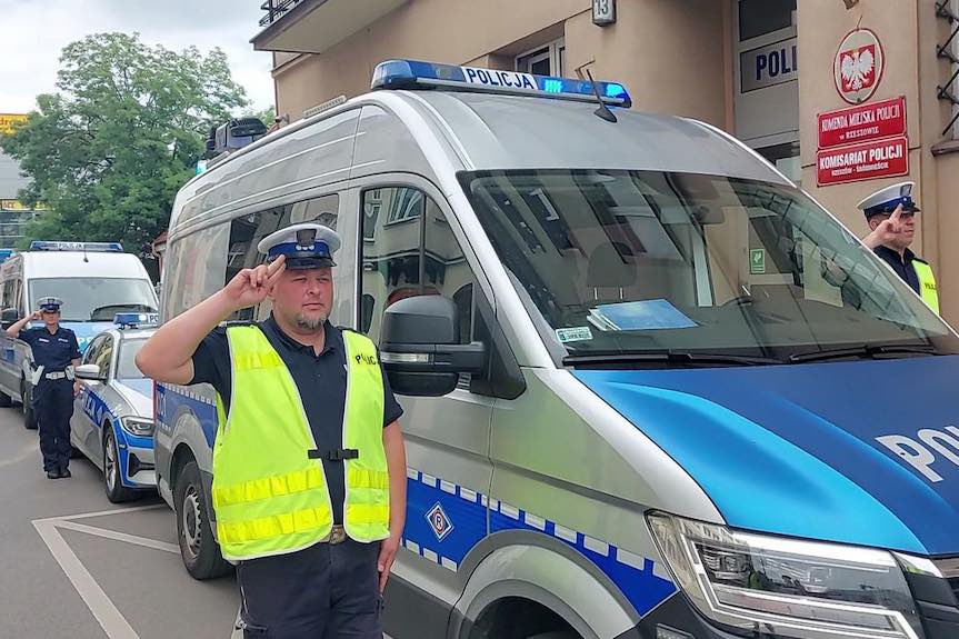 Rzeszowscy policjanci oddali hołd śp. sierż. Mateuszowi Sitkowi