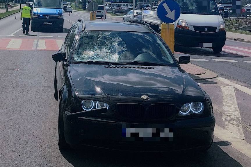 Wypadek na al. Wyzwolenia. Samochód potrącił dzieci