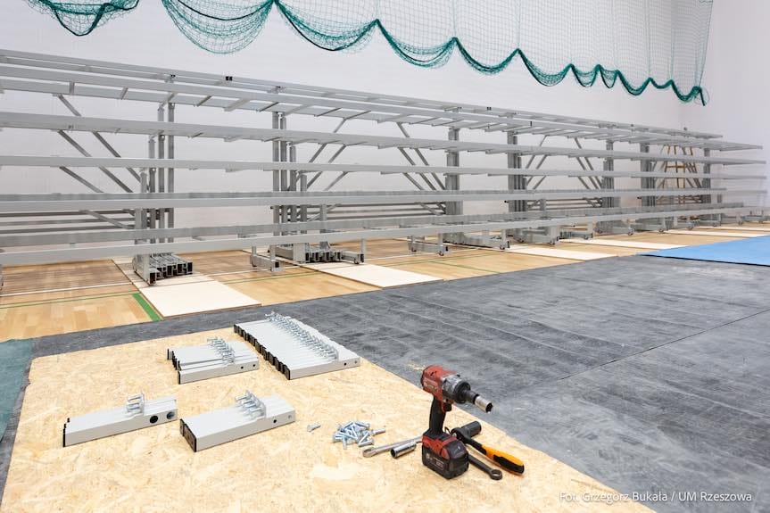 Rzeszów. Nowe trybuny w hali przy ul. Towarnickiego