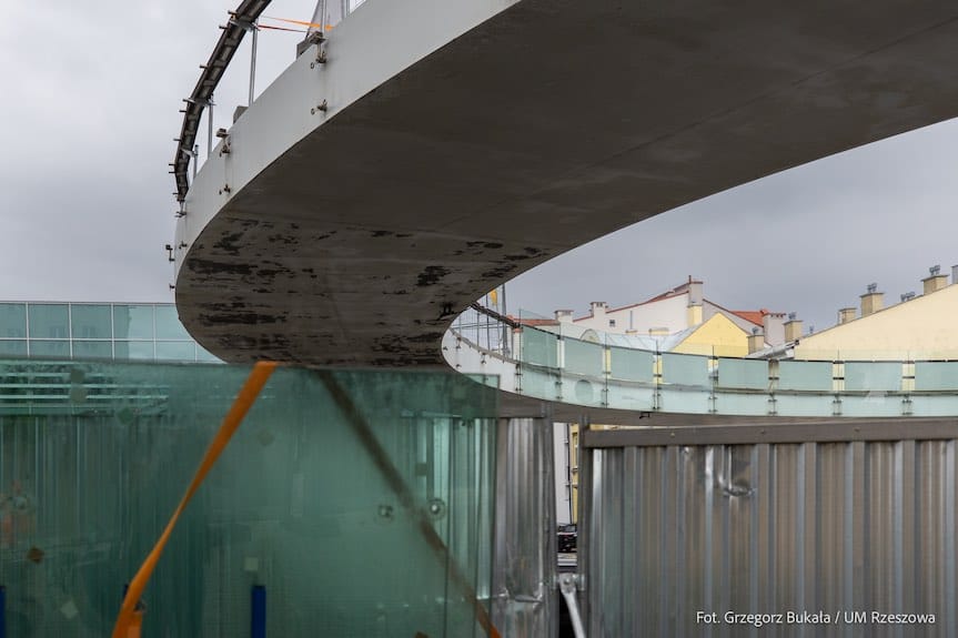 Rzeszów. Trwa remont okrągłej kładki