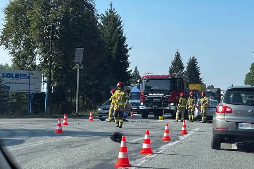 Wypadek w Głogowie Małopolskim. Zderzenie samochodu z motocyklem
