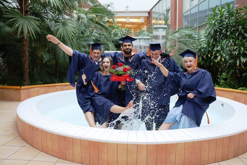 Graduacja absolwentów WSPiA [ZDJĘCIA]