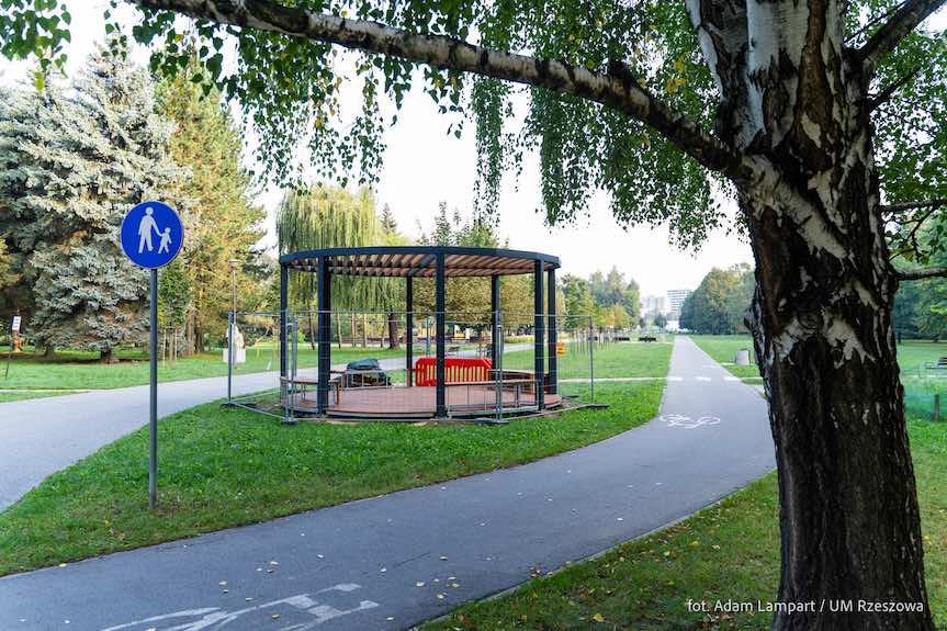 Rzeszów. Park na os. Kmity jeszcze bardziej atrakcyjny