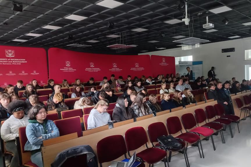 Około 2000 studentów na pierwszym roku studiów we WSIiZ