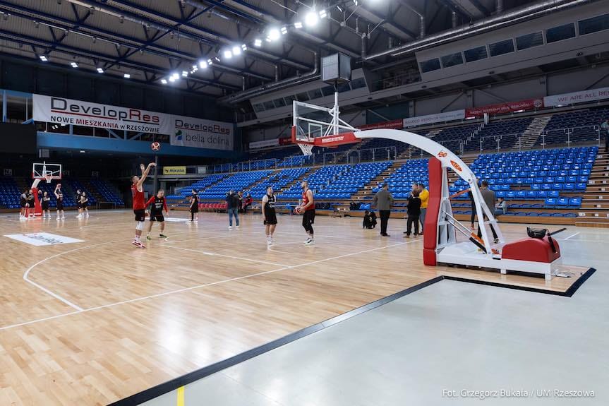 Hala Podpromie także dla koszykarzy