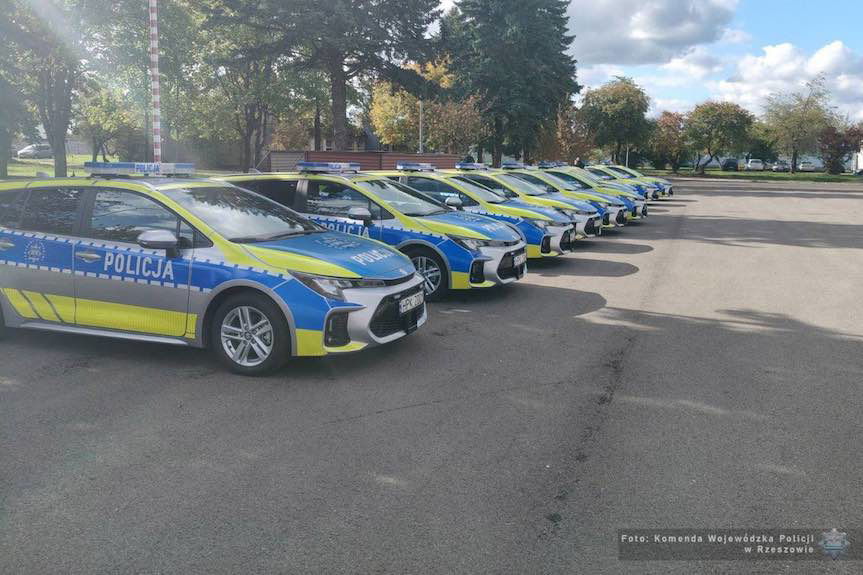 Nowe radiowozy dla podkarpackiej policji