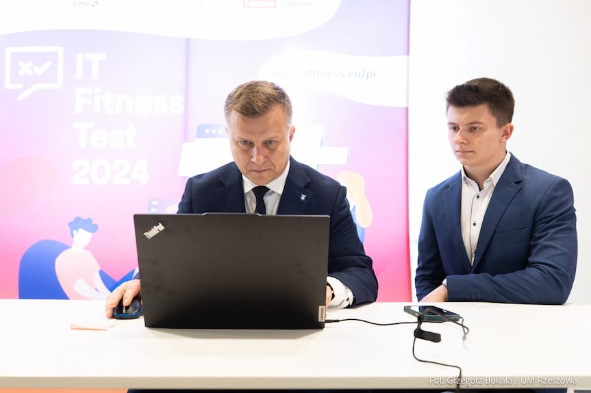 Jakie są cyfrowe kompetencje rzeszowskich uczniów?