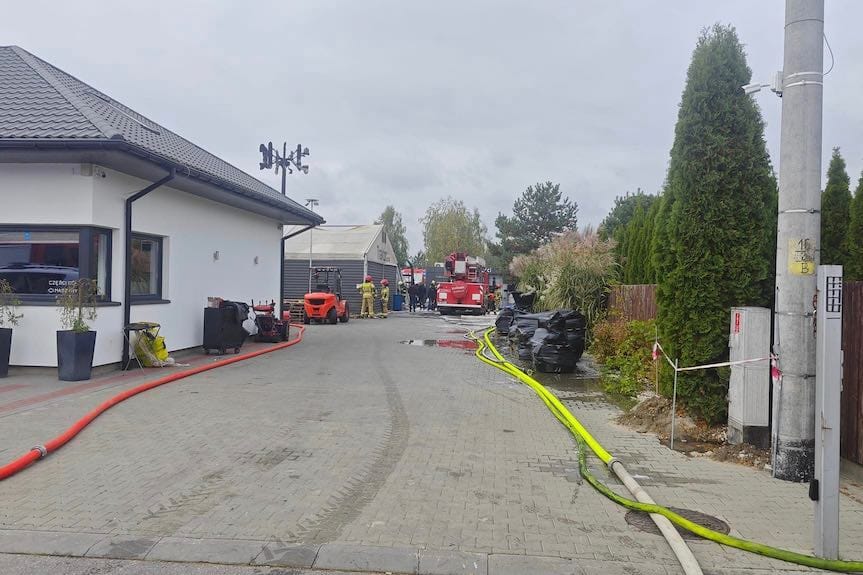 Pożar hal namiotowych w Tajęcinie