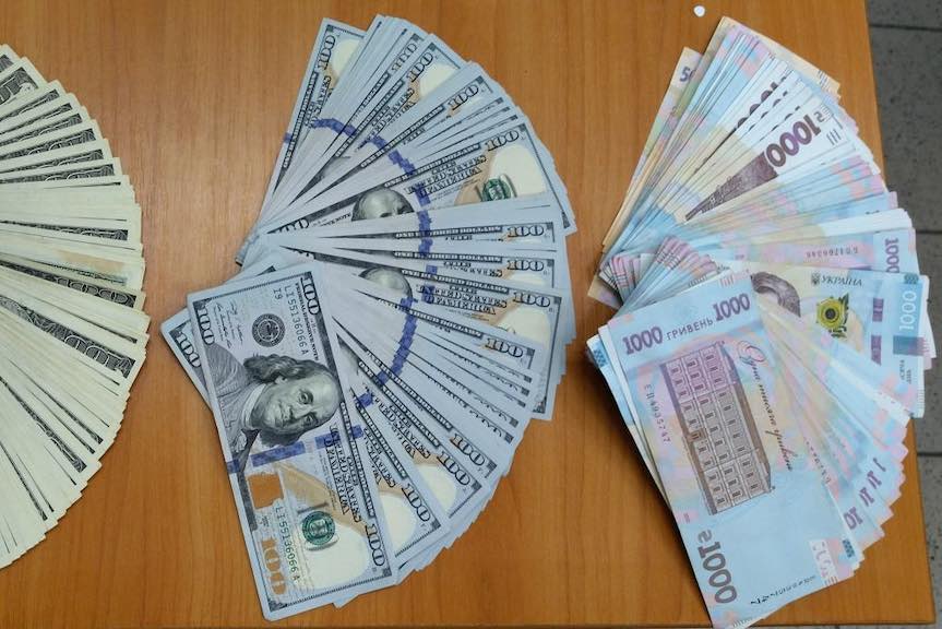 "Zapomniane" dolary w bagażach