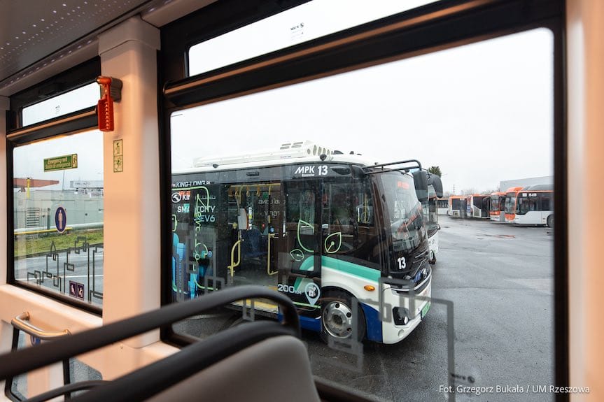 Testy elektryków i nowa linia łącząca rzeszowskie dworce