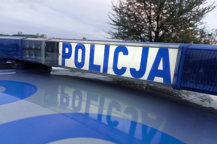 Potrącenie pieszego w Hermanowej. Policja szuka świadków