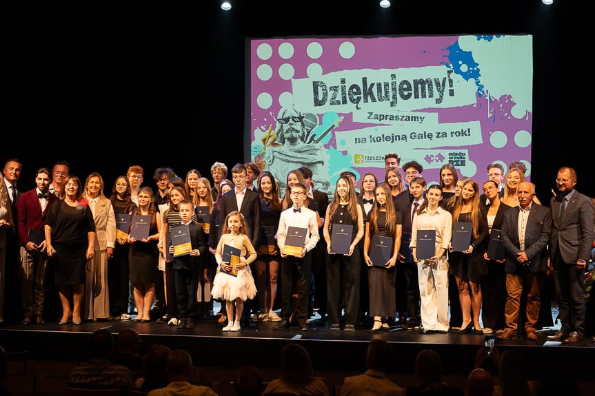 Rzeszów nagrodził młodych artystów [ZDJĘCIA]