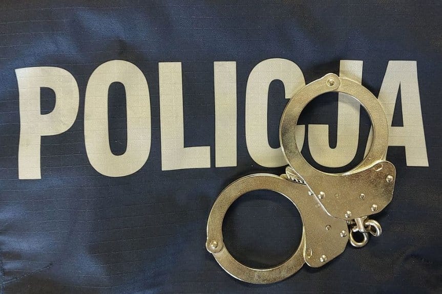 Policjanci zatrzymali 5 osób ukrywających się przed wymiarem sprawiedliwości