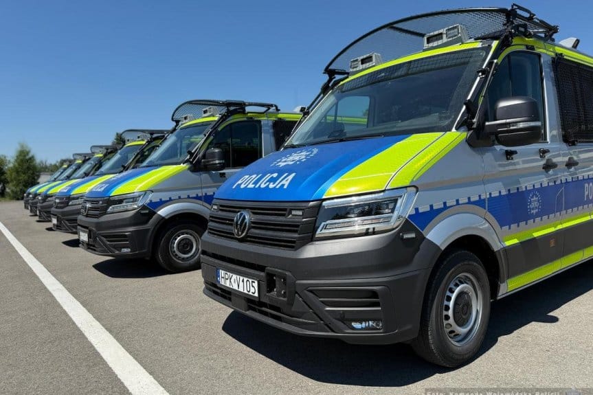 Nowe radiowozy dla policjantów Oddziału Prewencji Policji w Rzeszowie