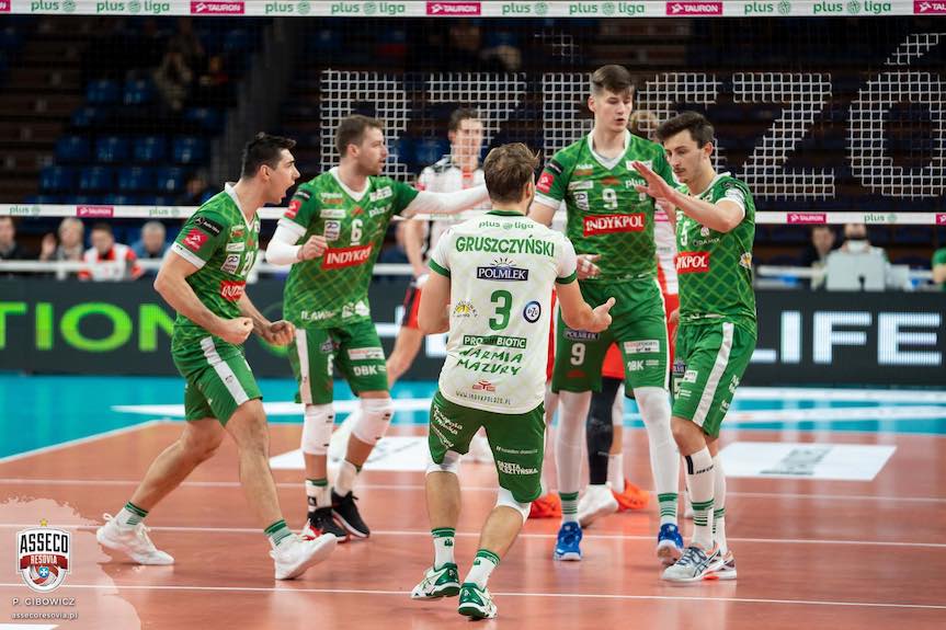 Mateusz Poręba środkowym Asseco Resovii Rzeszów