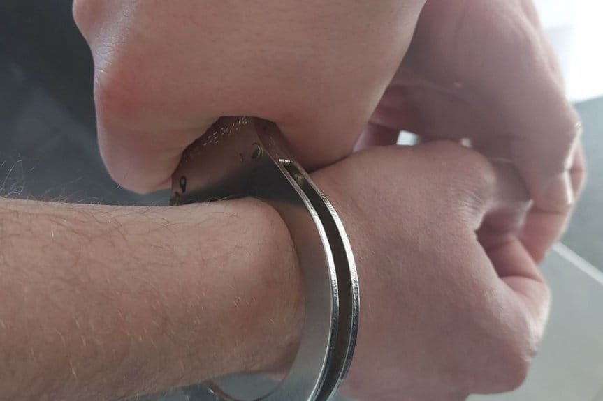 Policjanci zatrzymali 10 osób ukrywających się przed wymiarem sprawiedliwości