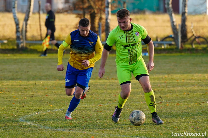 Dwa szybkie gole rozstrzygnęły mecz w Zręcinie [ZDJĘCIA]