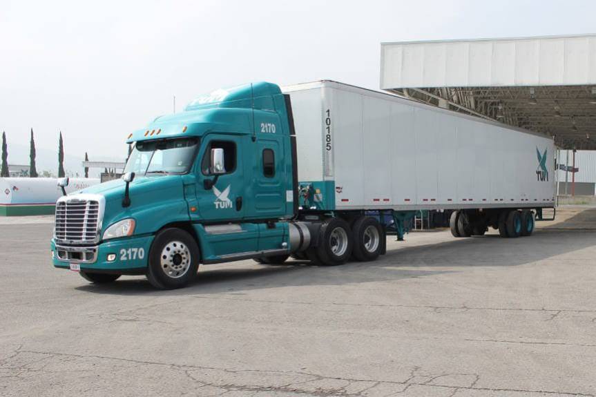 Kierowca tira potrzebował pomocy