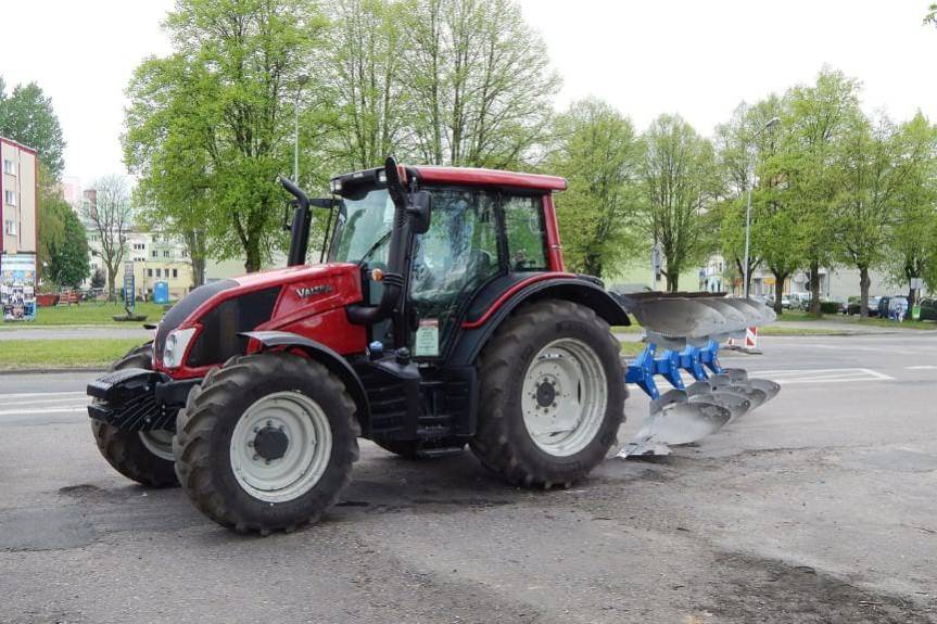 Pijany 56-latek kierował traktorem 