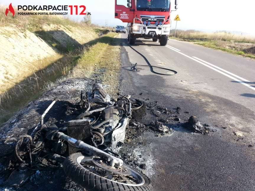 Pożar motocykla na Bramie do Biesczad