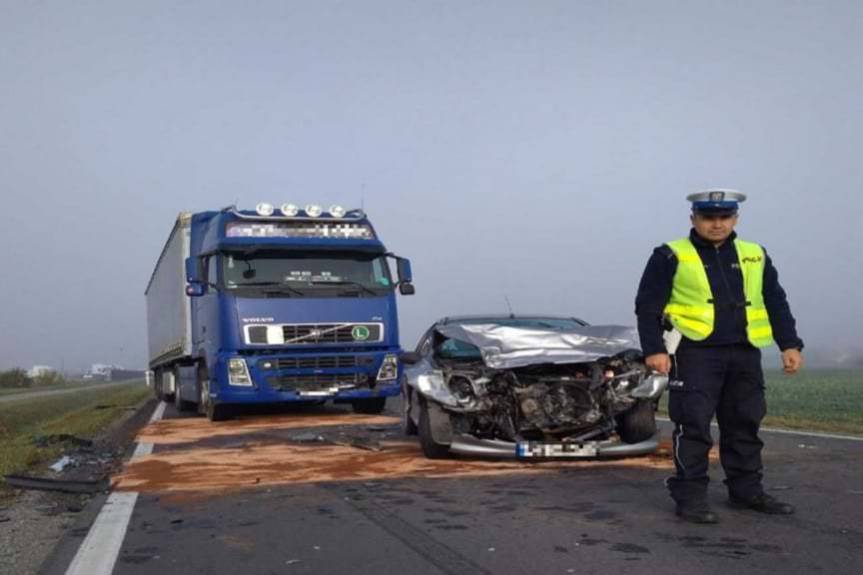 Kolejny wypadek z udziałem tira