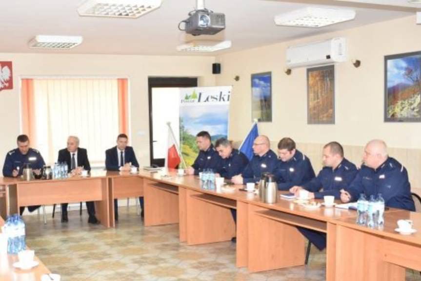 Odbyła się roczna odprawa leskich policjantów