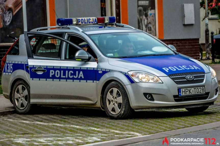 Wjechał do lasu, aby uniknąć kontroli 