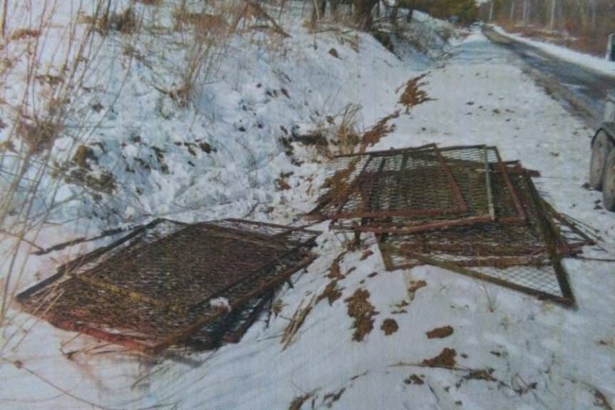 Kradli ogrodzenie i wpadli