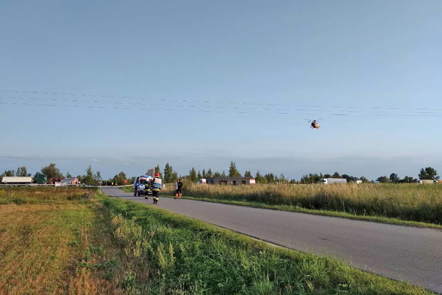 Wypadek na DK77 w Zalesiu Gorzyckim