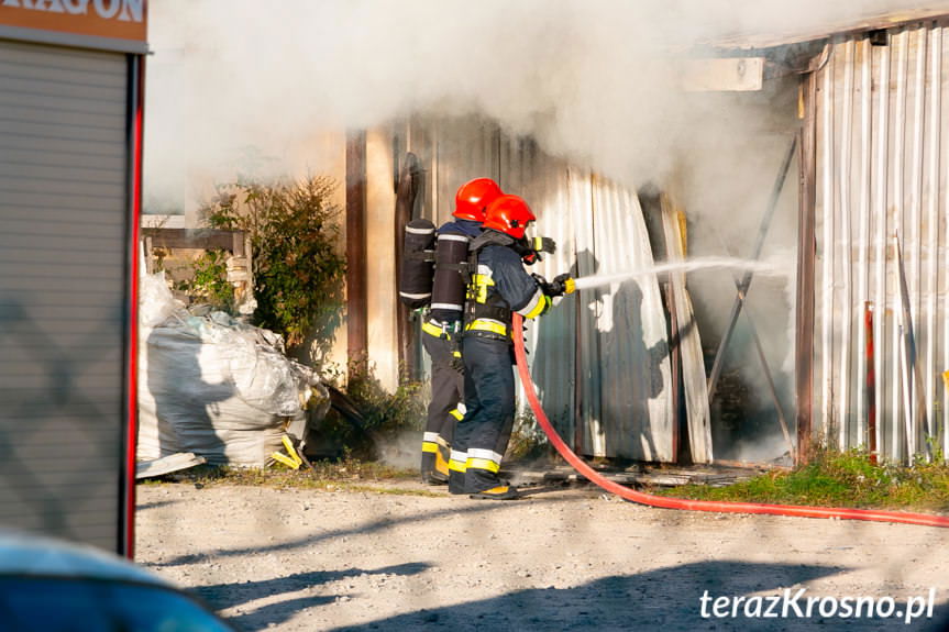 Pożar magazynu w Korczynie