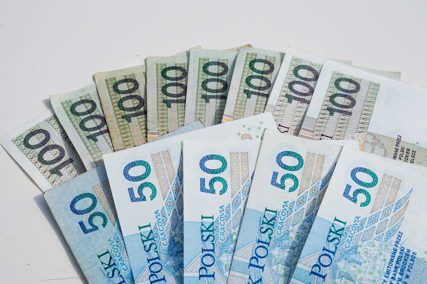 Żołynia. Ukradł pieniądze i schował w śniegu
