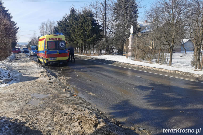Świerzowa Polska. Potrącił pieszych i uciekł  z miejsca wypadku