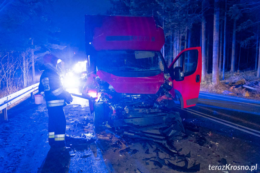 Tylawa. Zderzenie dwóch samochodów