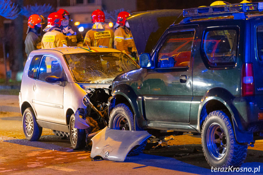 Rymanów. Czołowe zderzenie dwóch samochodów