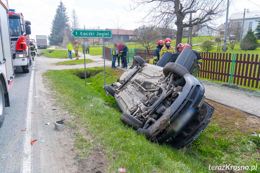 Wojaszówka. Zderzenie dwóch samochodów [ZDJĘCIA]
