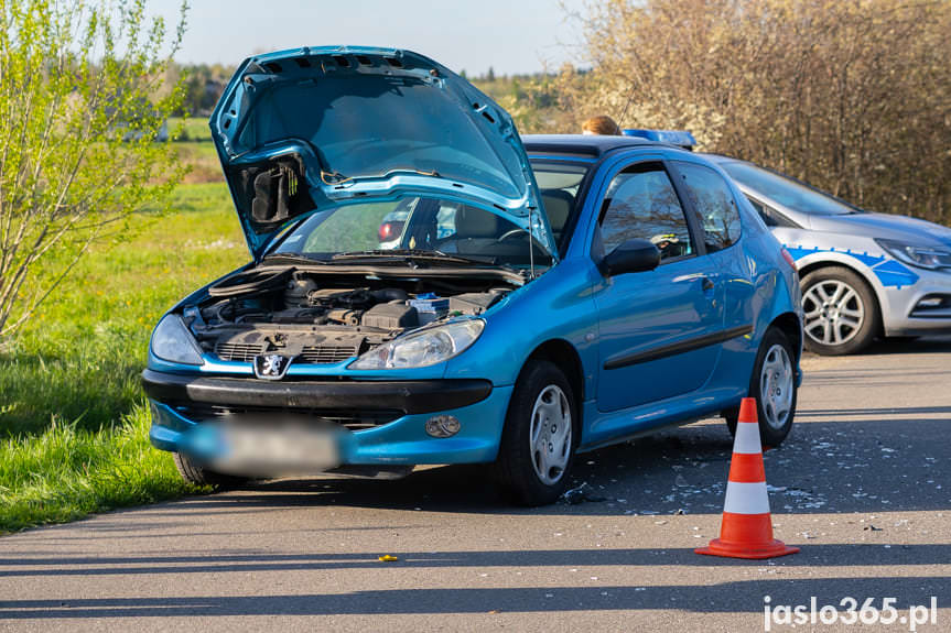 Zderzenie dwóch samochodów osobowych w Dobryni  [ZDJĘCIA]