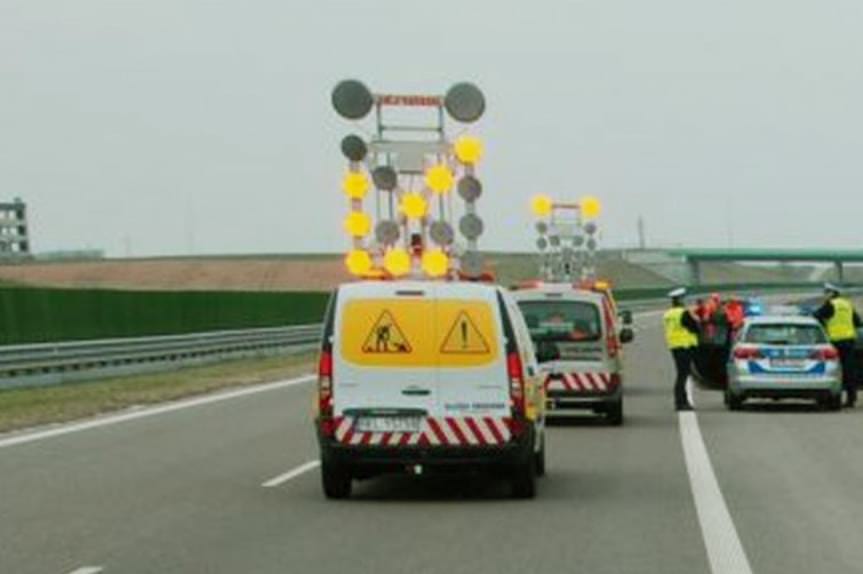 Kierował samochodem pijąc alkohol