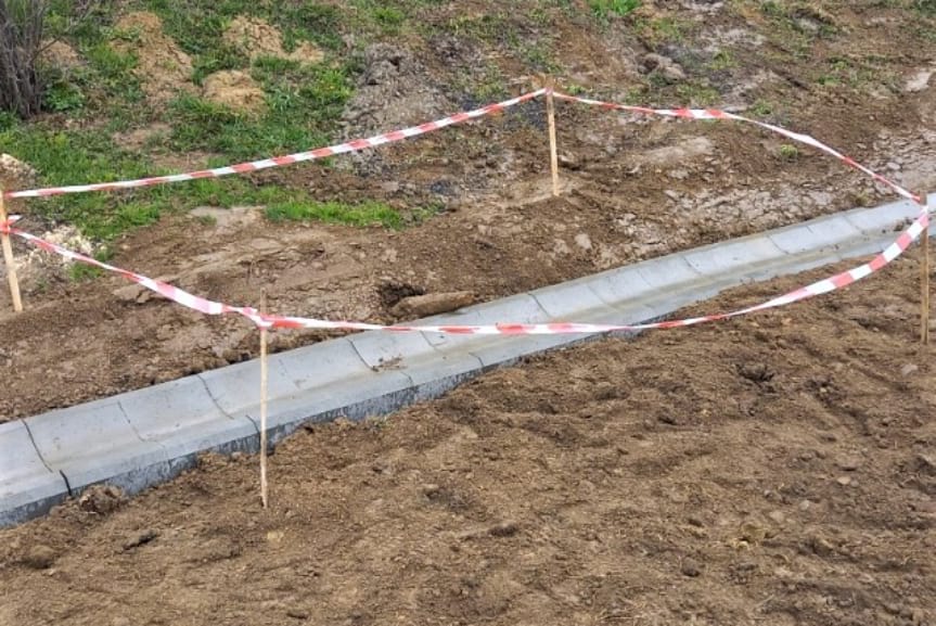 Policjanci zabezpieczyli niewybuch znaleziony podczas robót drogowych