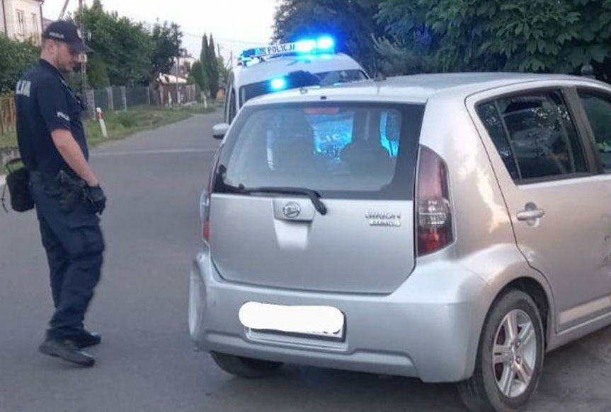 21-latek wjechał w ogrodzenie 