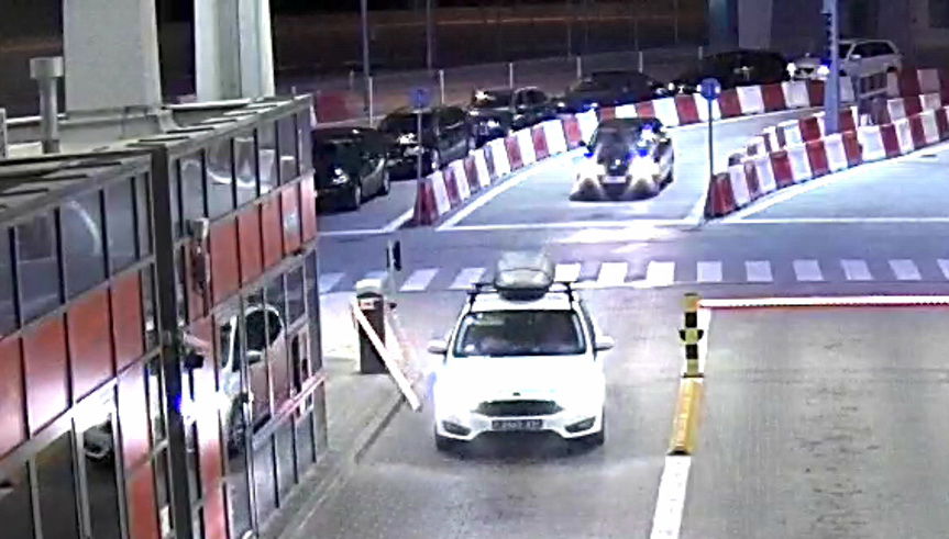 Był pijany i siłowo taranował graniczne szlabany